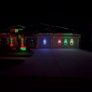 11/28 - 12/25 Camellia Estates Christmas Light Show